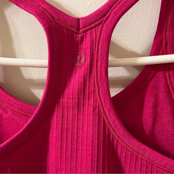 LULULEMON EBB TO STREET TANK SIZE 6 - Picture 4 of 5
